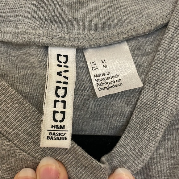 H&M Basic Gray Tee - Picture 2 of 2
